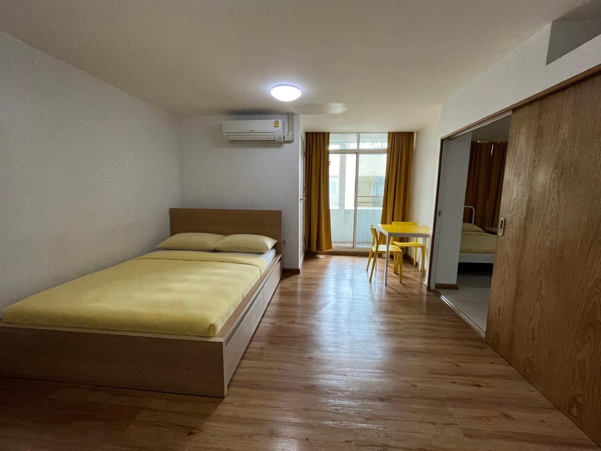 בנגקוק Dao Jaras Fah Hometel ดาวจรัสฟ้าโฮมเทล מראה חיצוני תמונה
